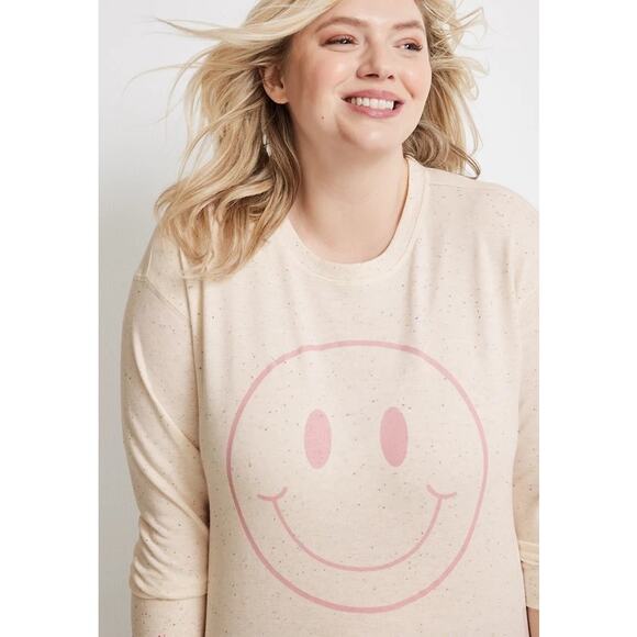 Plus Size Womens Smiley Face Graphic Sweatshirt Maurices Size 0X - Picture 1 of 7